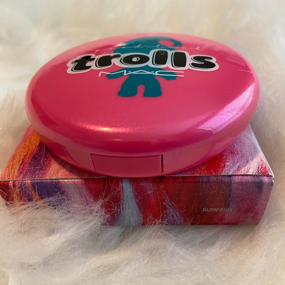 MAC Cosmetics Beauty Powder
